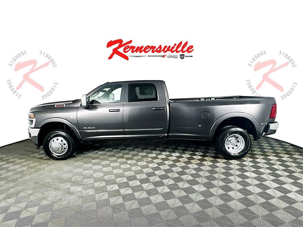 New 2026 RAM 3500 Limited w/ Towing Technology Group image 4