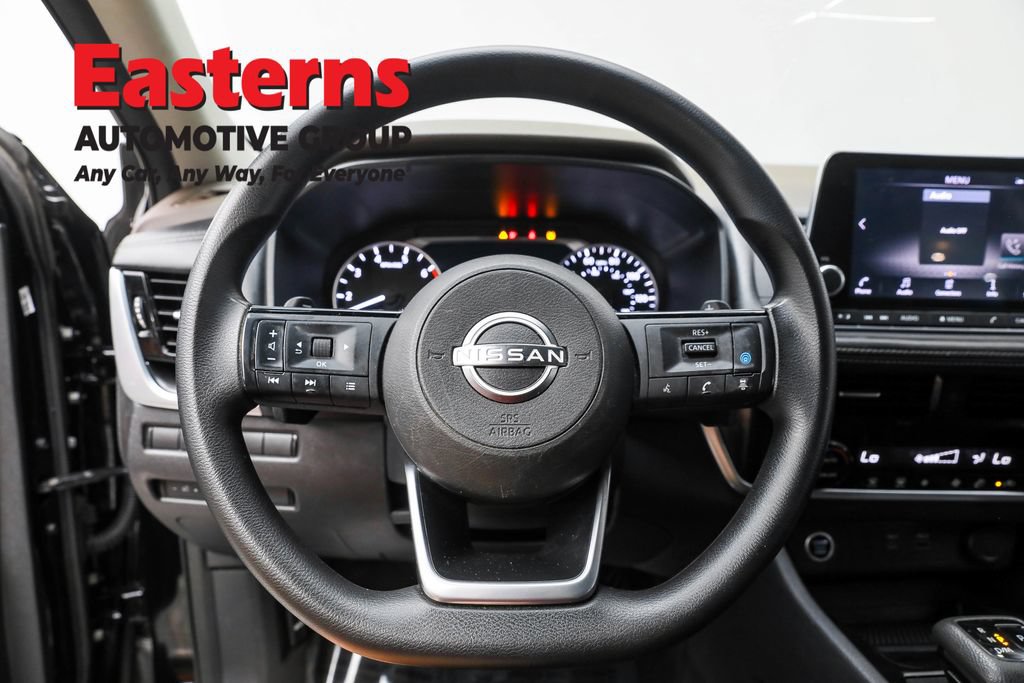 Used 2022 Nissan Rogue SV AWD/4WD image 10