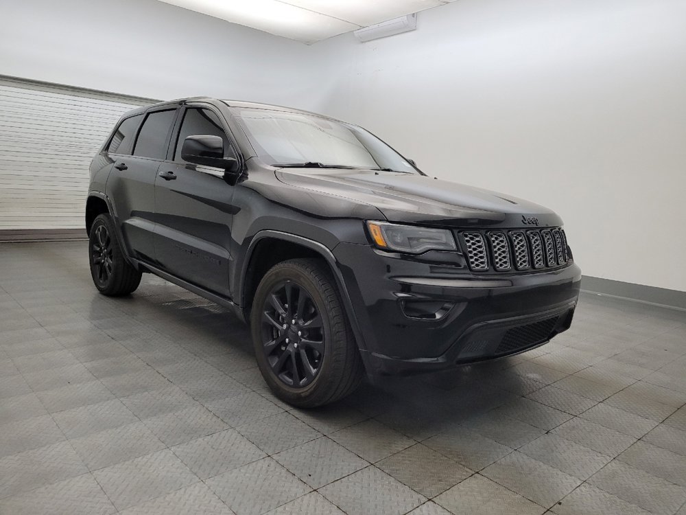 Used 2020 Jeep Grand Cherokee Altitude image 13