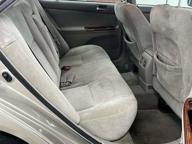 Used 2004 Toyota Camry XLE FWD image 22