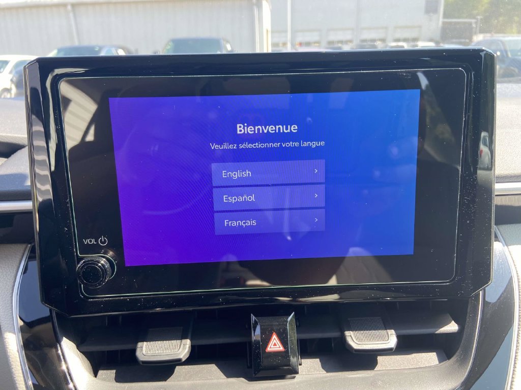 Used 2025 Toyota Corolla LE FWD image 18