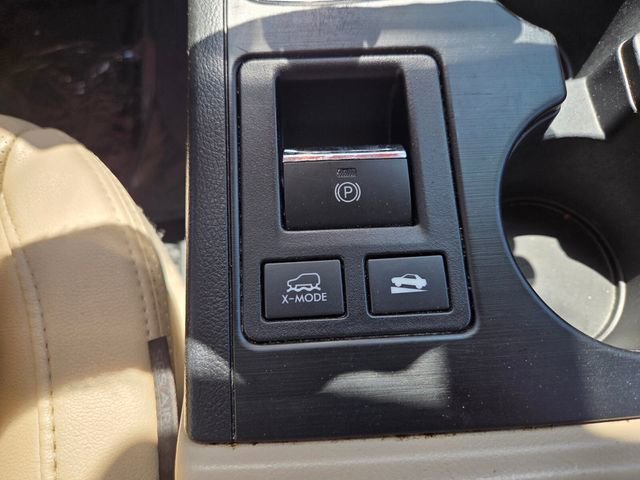 Used 2017 Subaru Outback 2.5i Limited AWD/4WD image 31