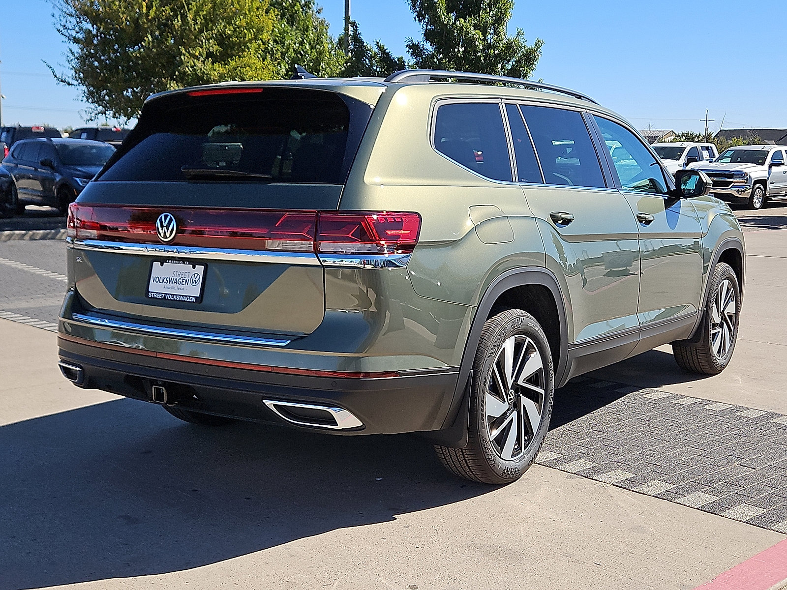 New 2026 Volkswagen Atlas SE image 4