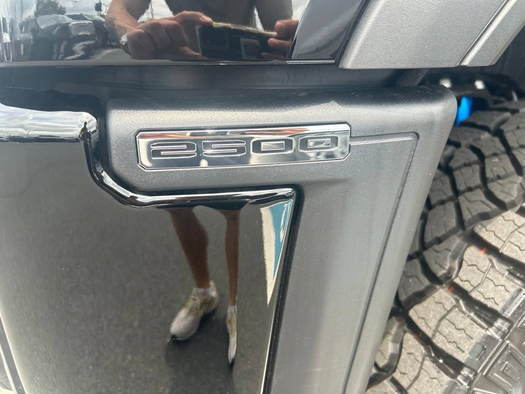 New 2026 GMC Sierra 2500 AT4X AWD/4WD image 10