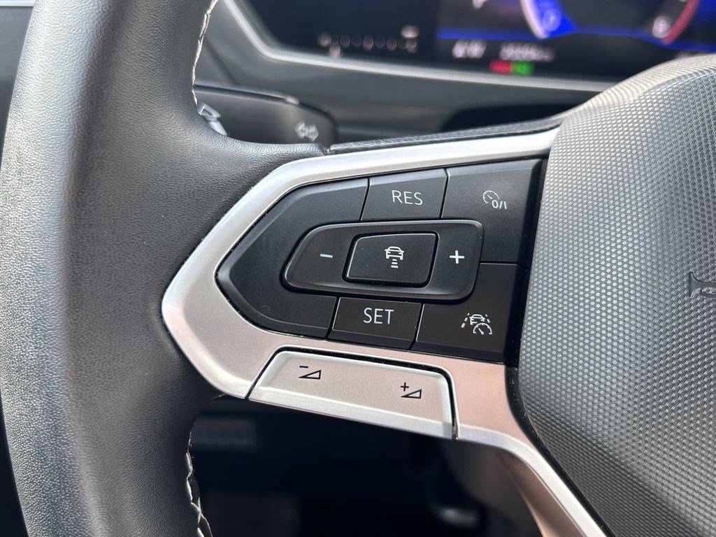 Certified 2023 Volkswagen Tiguan SE w/ Panoramic Sunroof Package FWD image 20
