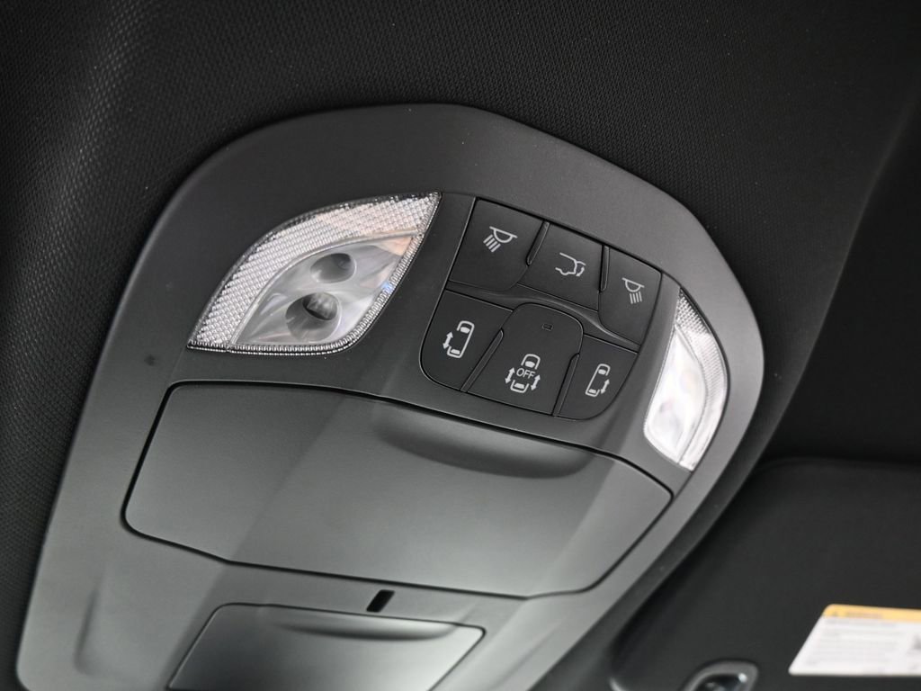 New 2026 Chrysler Pacifica Select w/ S Appearance Package image 20