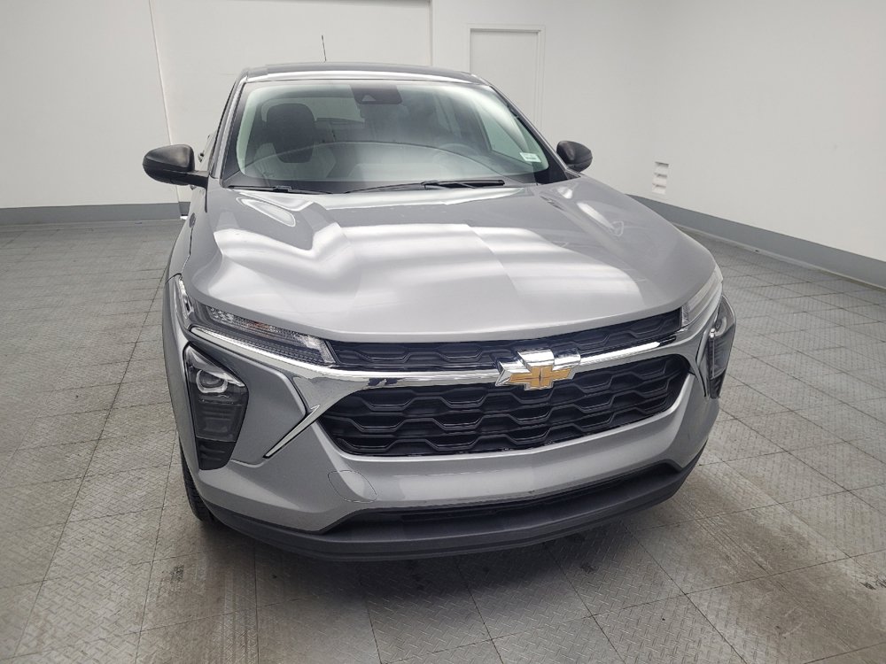Used 2024 Chevrolet Trax LS w/ Driver Confidence Package FWD image 14