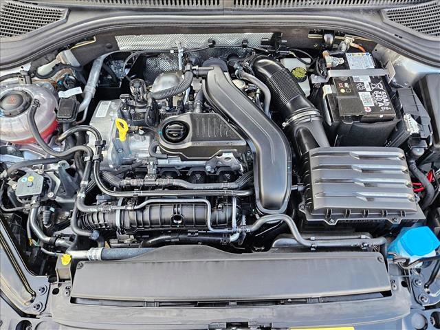 Used 2025 Volkswagen Jetta SE image 22