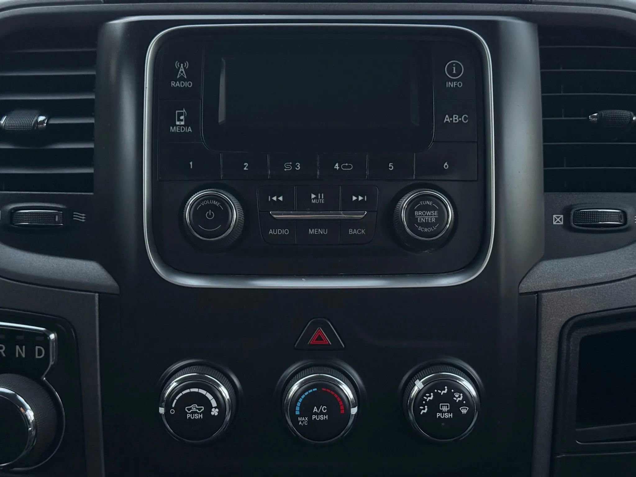 Used 2017 RAM 1500 Express image 30