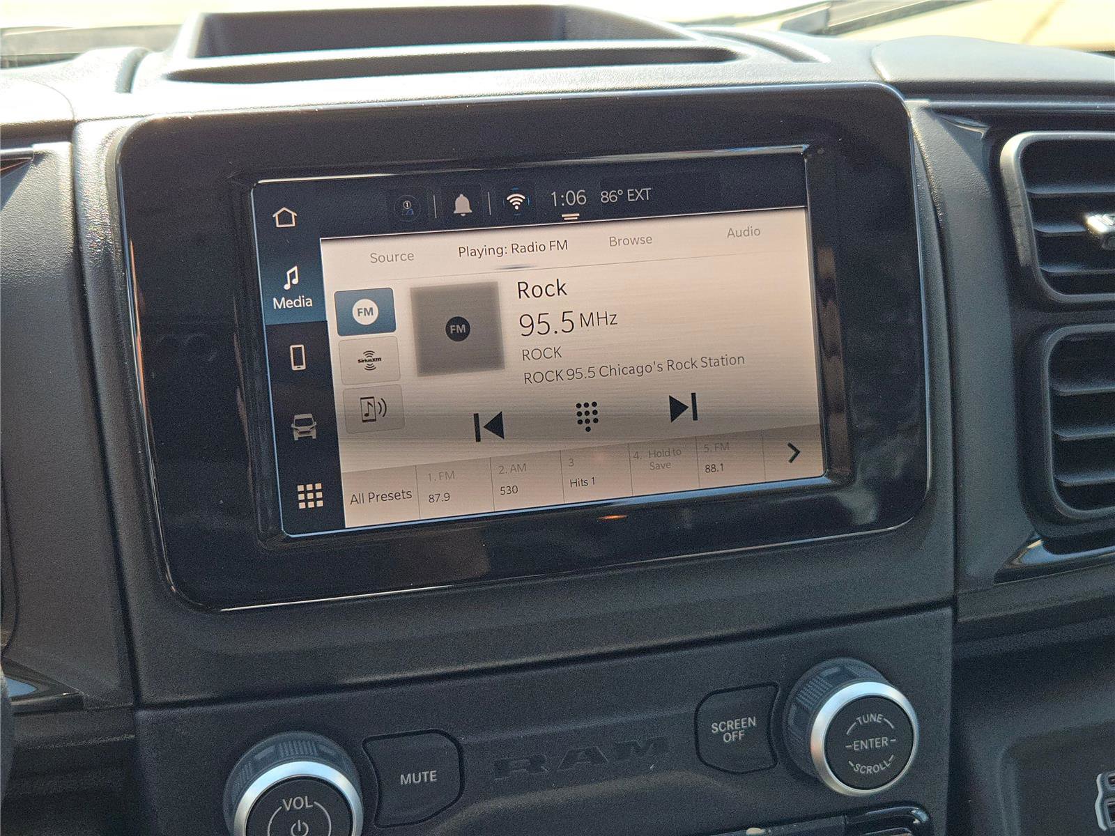 Used 2025 RAM ProMaster 2500 w/ Convenience Group image 27