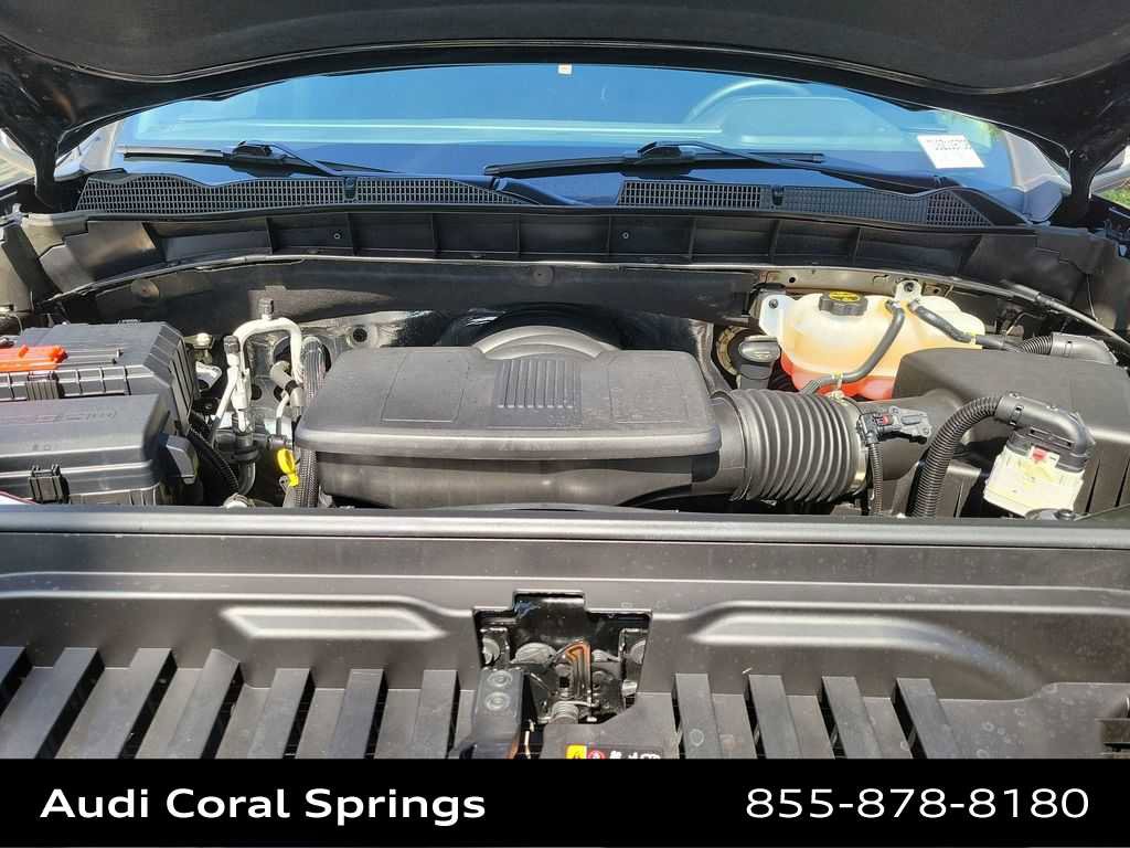 Used 2025 GMC Sierra 1500 Elevation w/ Preferred Package AWD/4WD image 17