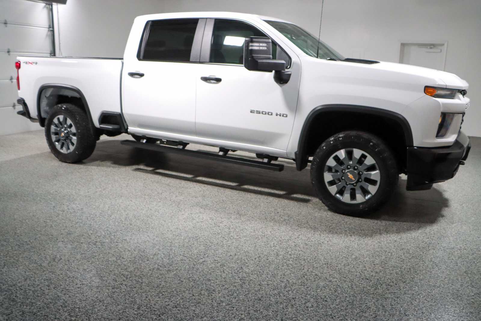 Used 2023 Chevrolet Silverado 2500 Custom w/ Custom Convenience Package image 6