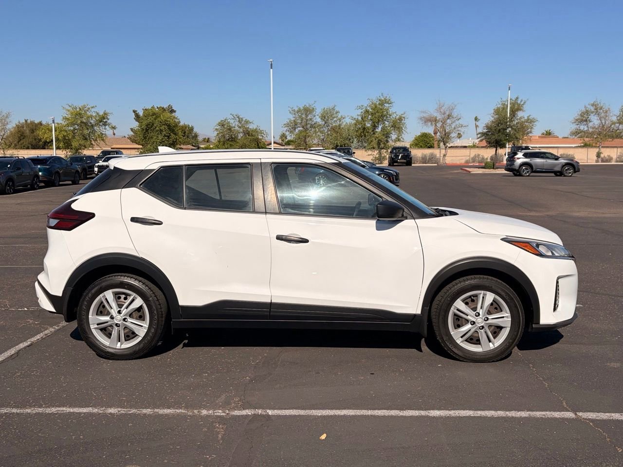 Certified 2021 Nissan Kicks S FWD image 5