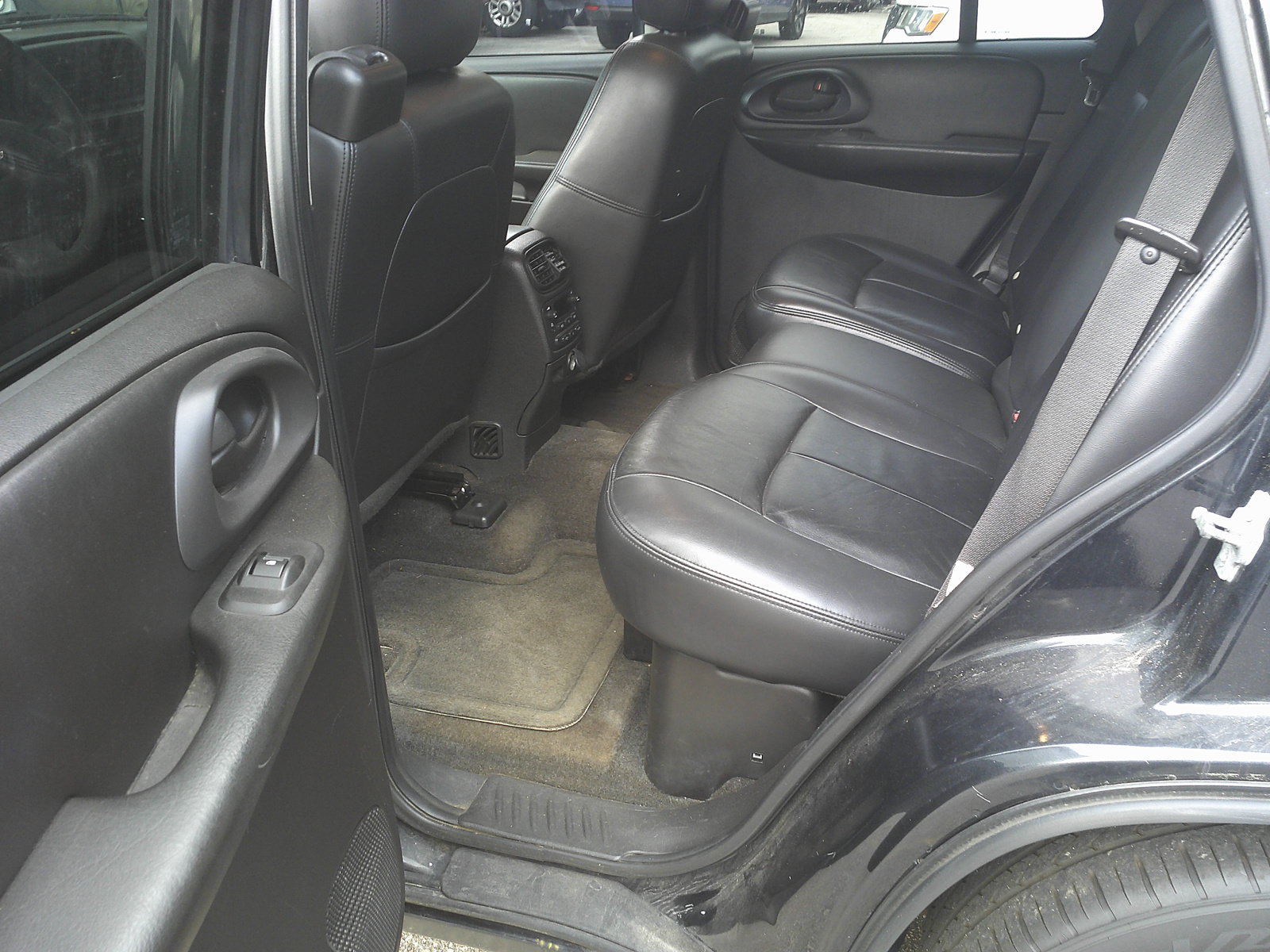 Used 2008 Chevrolet TrailBlazer LT w/ Sun And 6-Disc Cd Package AWD/4WD image 13