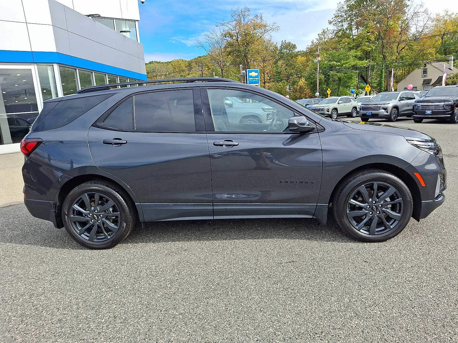 Used 2023 Chevrolet Equinox RS w/ LPO, Floor Liner Package image 7