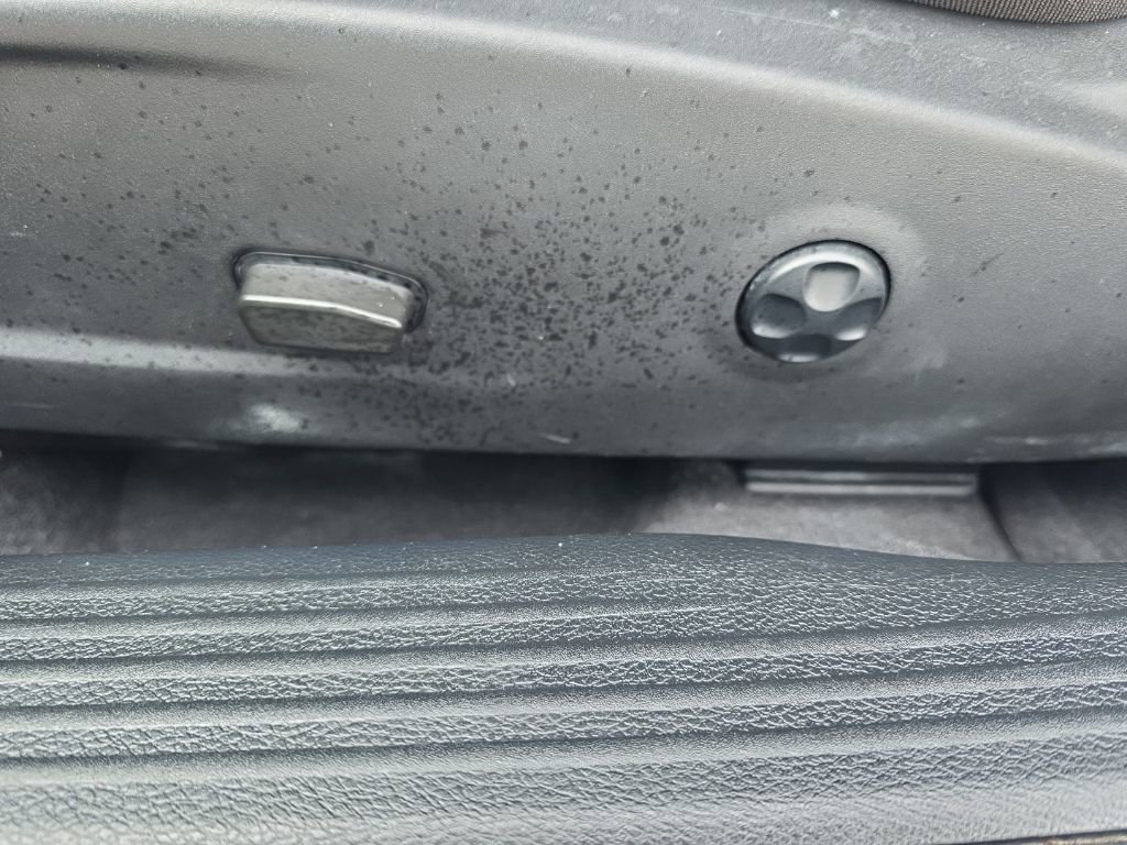 Used 2021 Dodge Challenger GT image 16