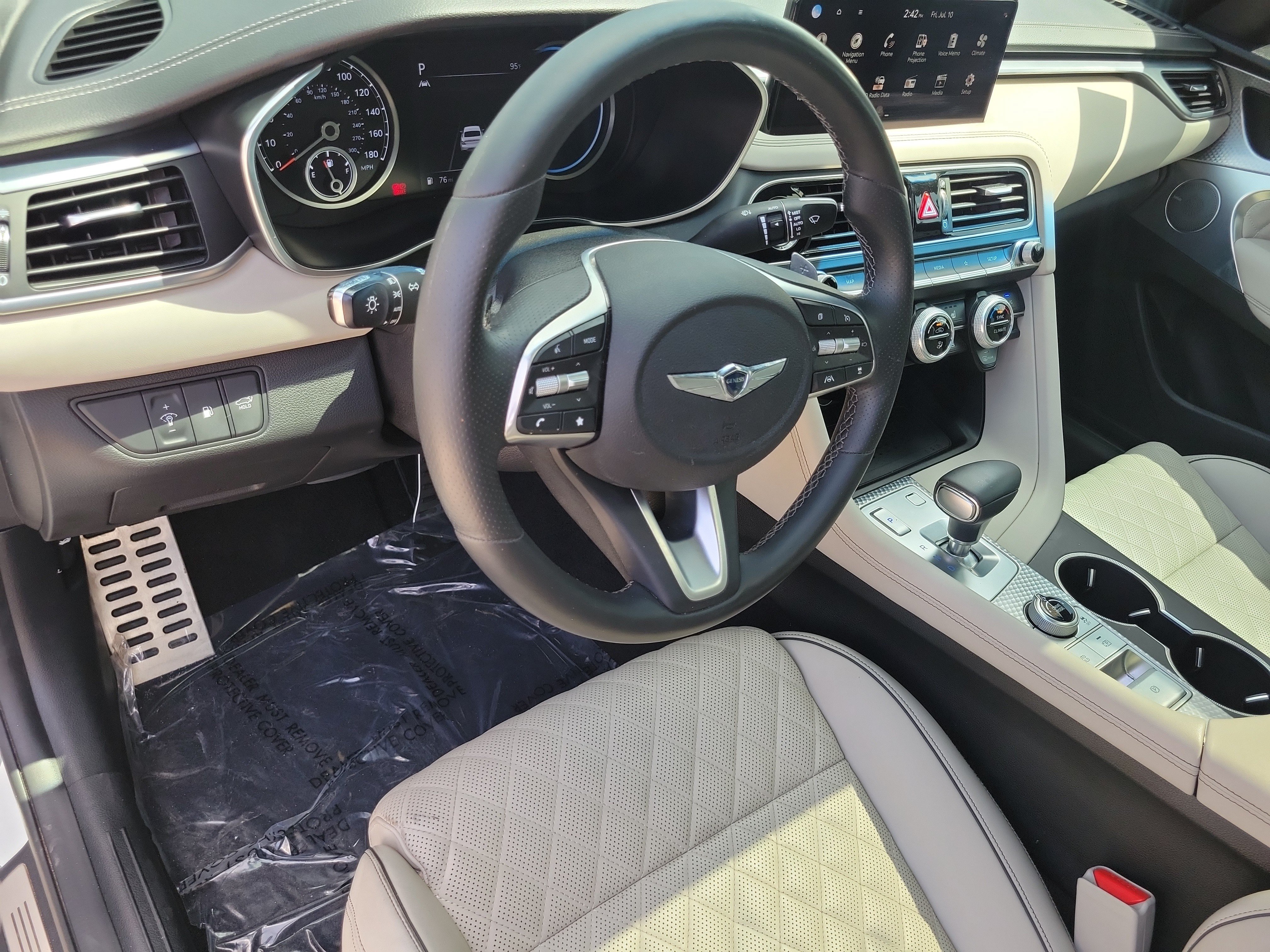 Used 2023 Genesis G70 3.3T w/ Sport Prestige Package RWD image 18