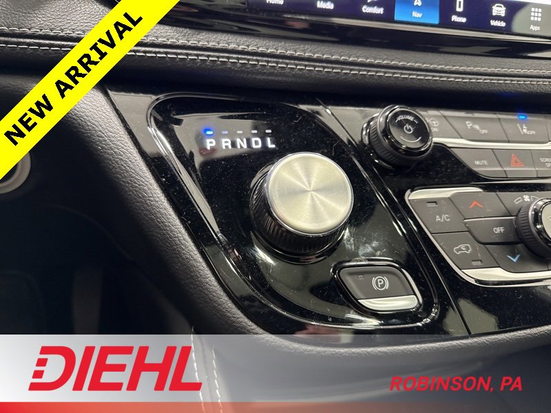 Used 2023 Chrysler Pacifica Limited w/ S Appearance Package image 36