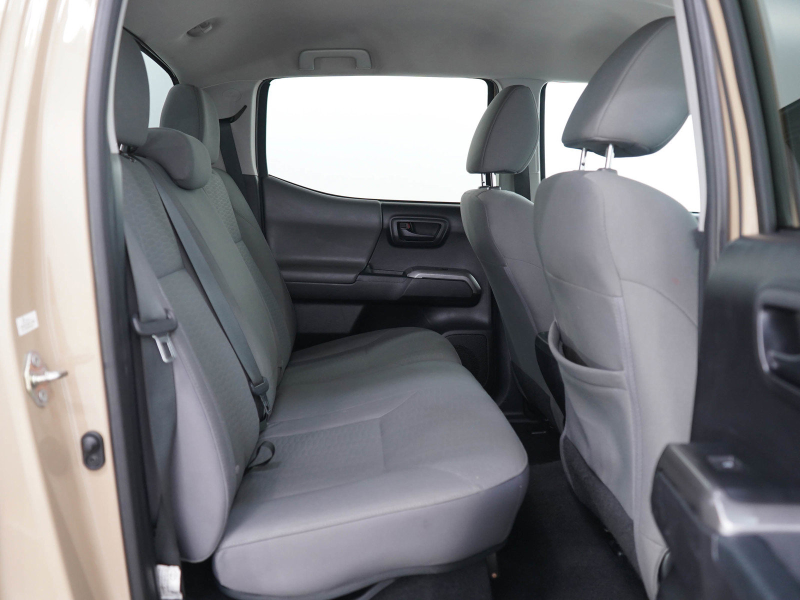 Used 2019 Toyota Tacoma SR5 RWD image 12
