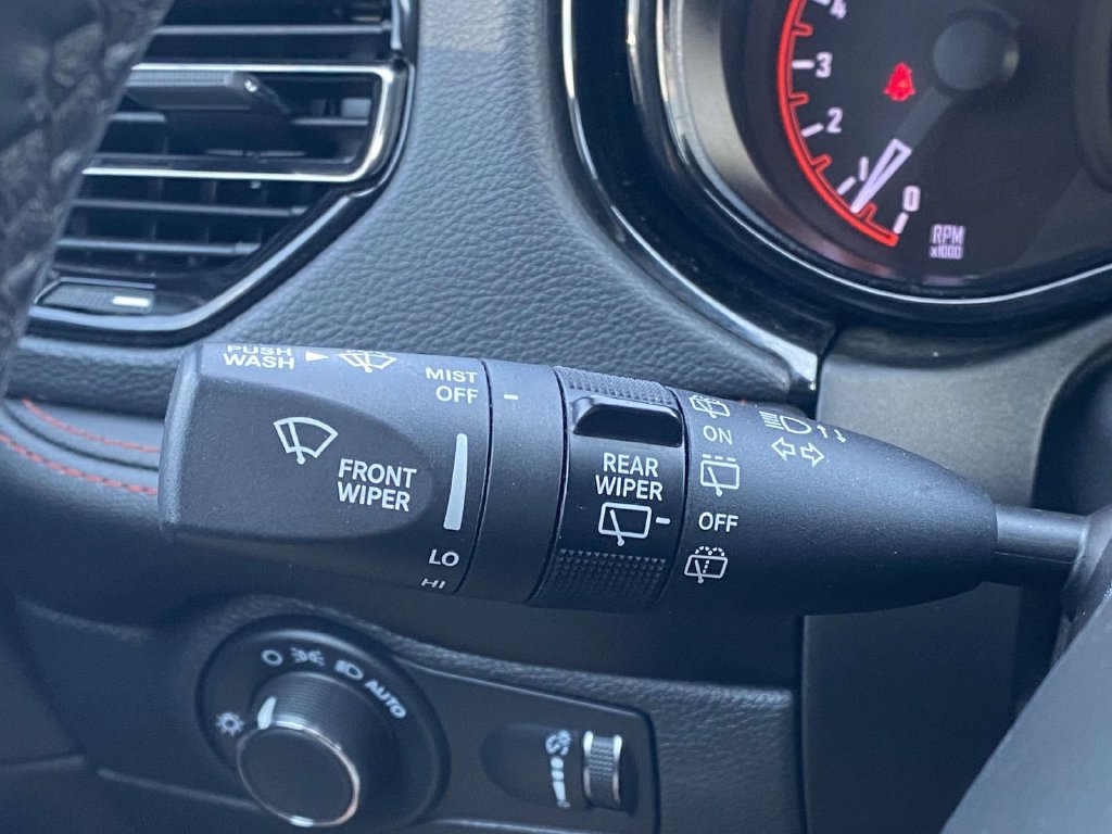 Used 2023 Dodge Durango GT AWD/4WD image 33