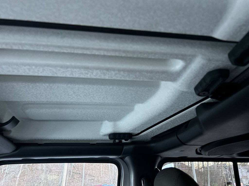 Used 2018 Jeep Wrangler Unlimited Sport image 15