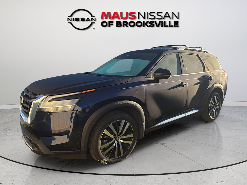 Used 2023 Nissan Pathfinder Platinum w/ Cargo Package AWD/4WD image 6