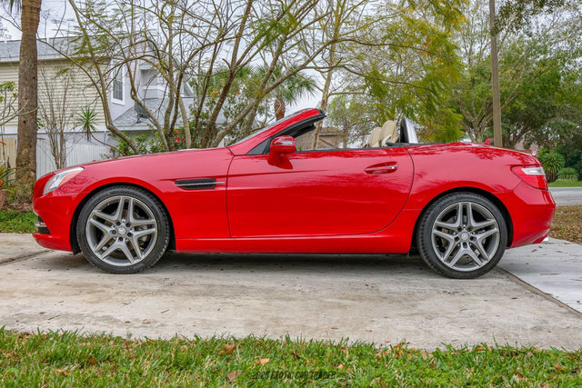Used 2015 Mercedes-Benz SLK 250 image 3