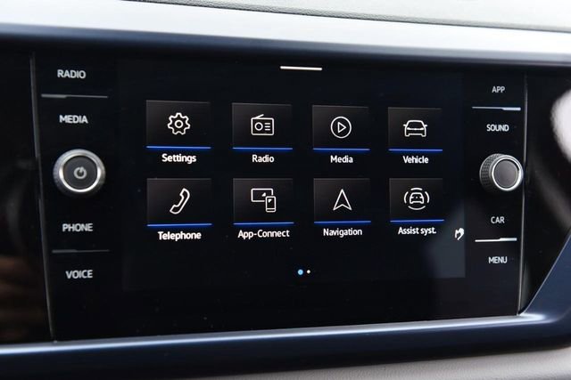 Certified 2023 Volkswagen Taos SE w/ Panoramic Sunroof Package image 14