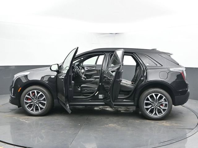 New 2026 Cadillac XT5 Sportv w/ LPO, Onyx Lite Package AWD/4WD image 49