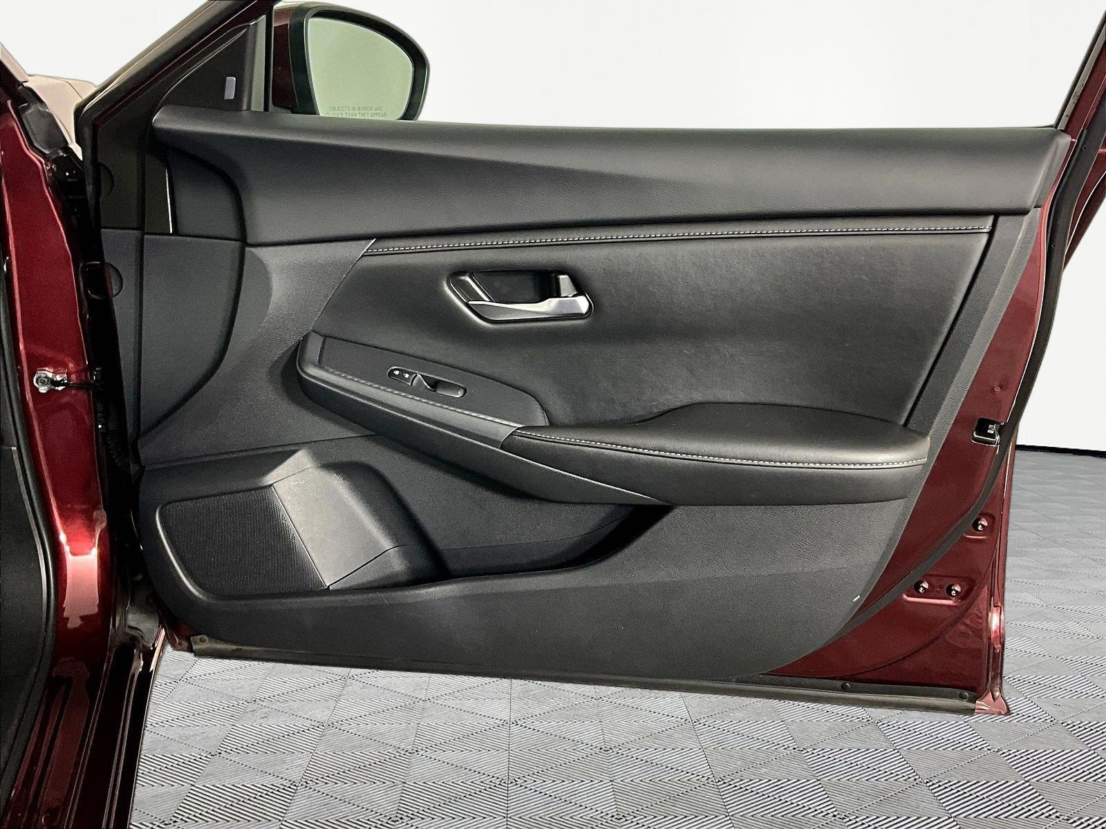 Certified 2024 Nissan Sentra SV FWD image 27