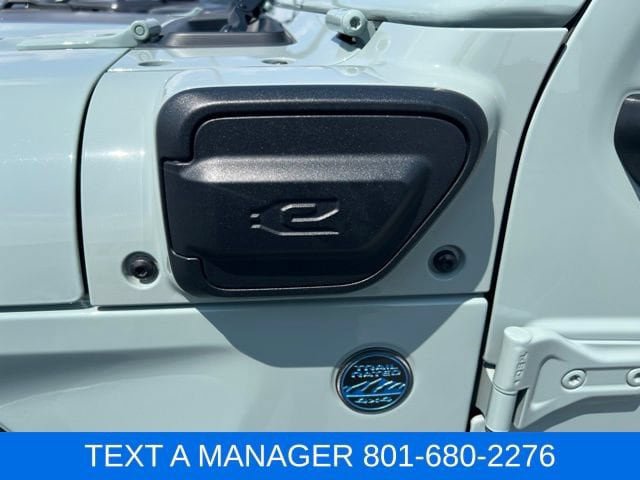 Used 2024 Jeep Wrangler Unlimited Rubicon 4xe w/ Capability Package AWD/4WD image 15