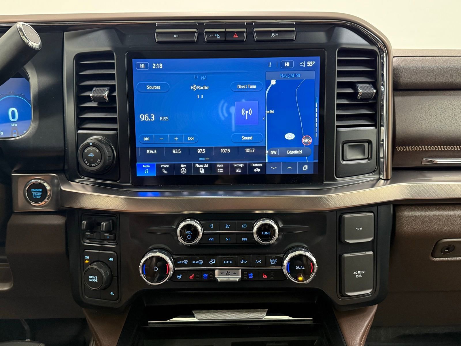 Used 2023 Ford F350 King Ranch w/ Chrome Package image 33