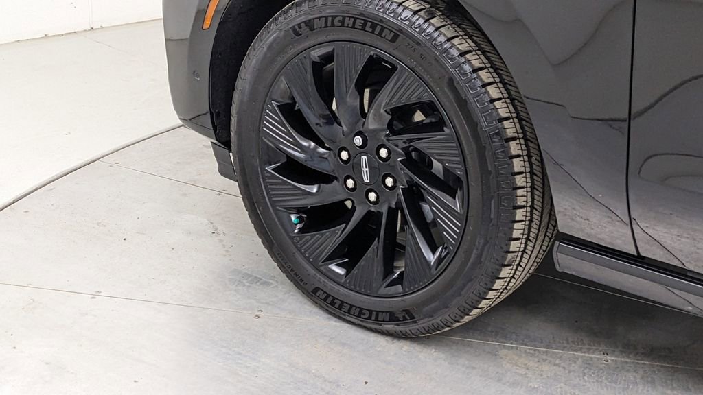 Used 2025 Lincoln Navigator Reserve w/ Jet Appearance Package image 5