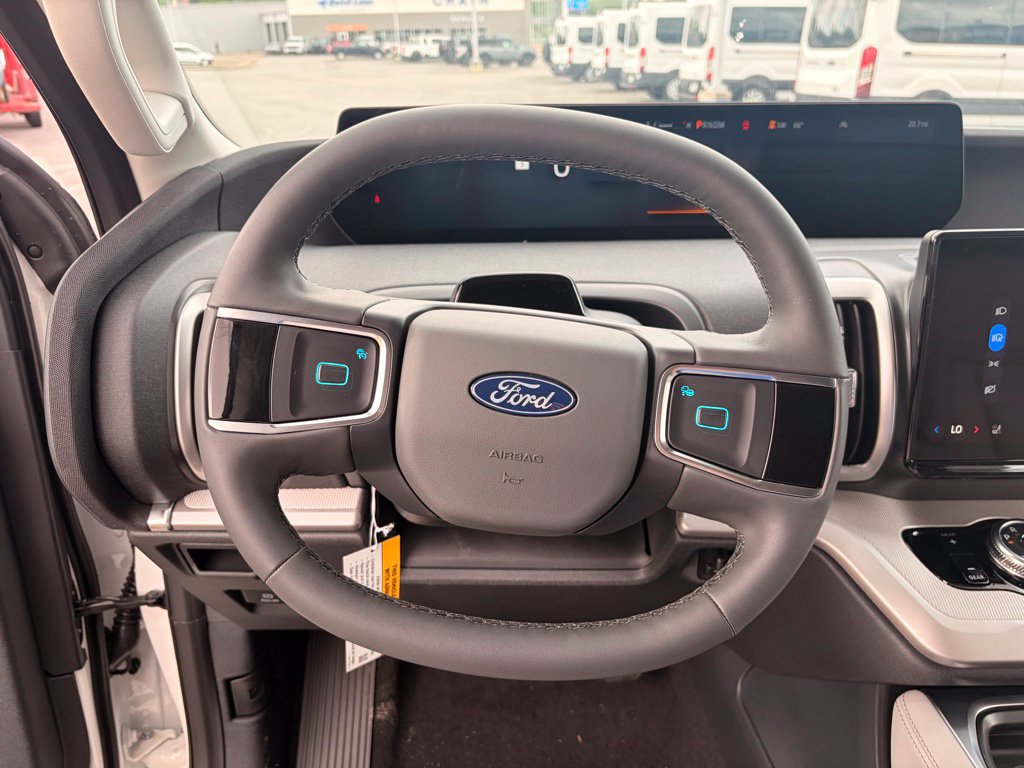 New 2026 Ford Expedition Active RWD image 18