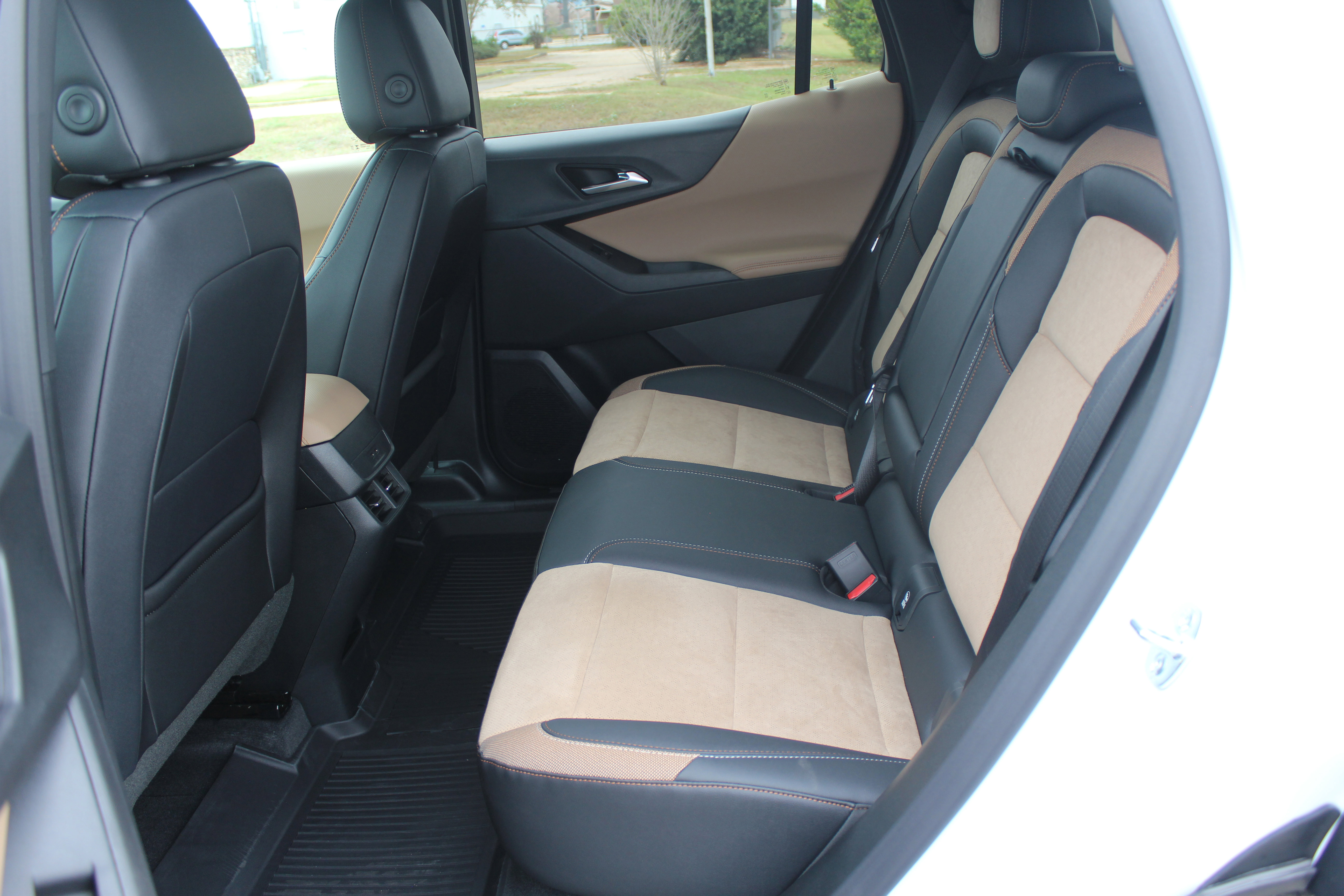 New 2026 Chevrolet Equinox ACTIV w/ LPO, Floor Liner Package image 40