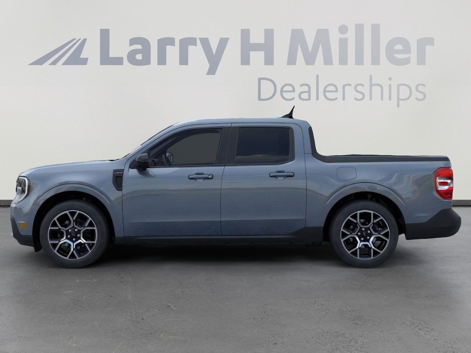 New 2025 Ford Maverick Lariat w/ 4K Tow Package image 3