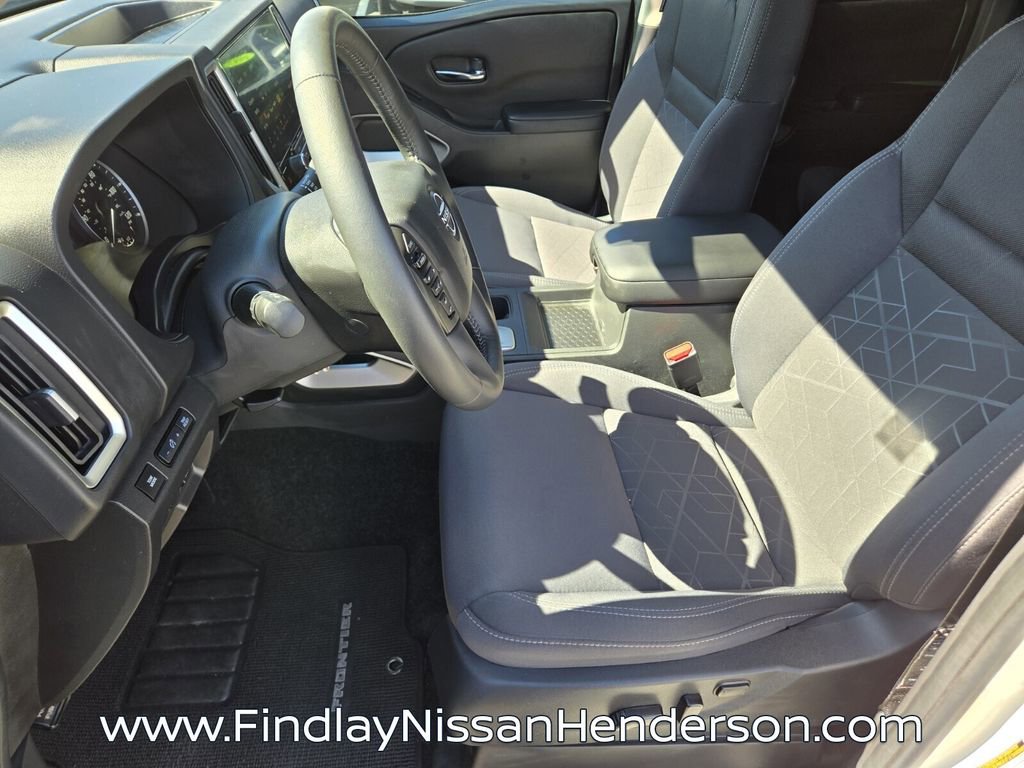 Used 2025 Nissan Frontier SV w/ SV Convenience Package image 10