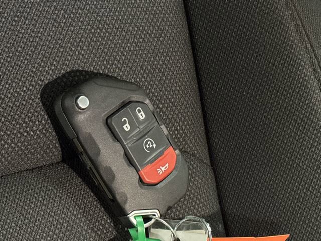 Used 2022 Jeep Gladiator Sport image 26