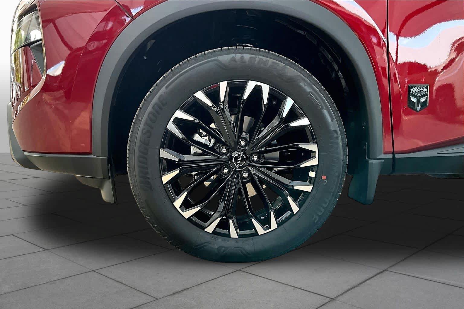 New 2027 Nissan Rogue Dark Armor FWD image 9