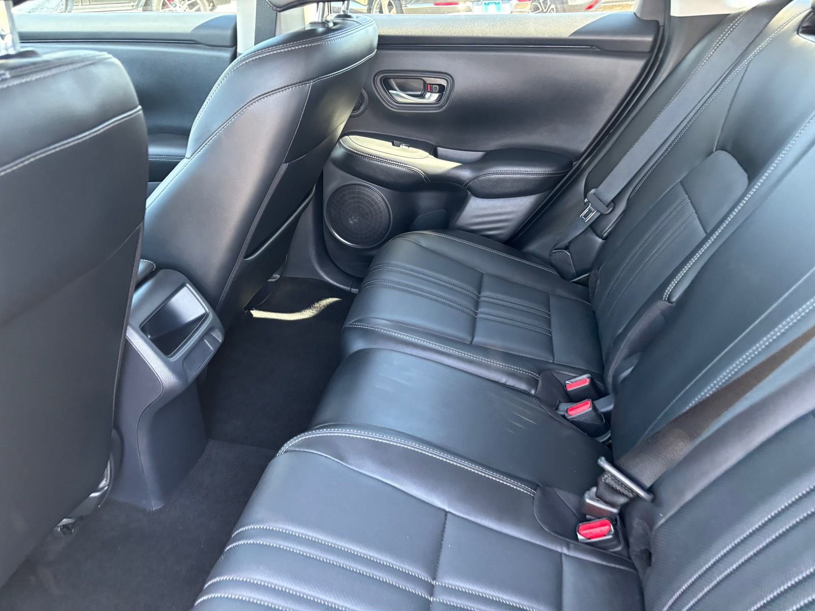 Used 2025 Honda HR-V EX-L image 18