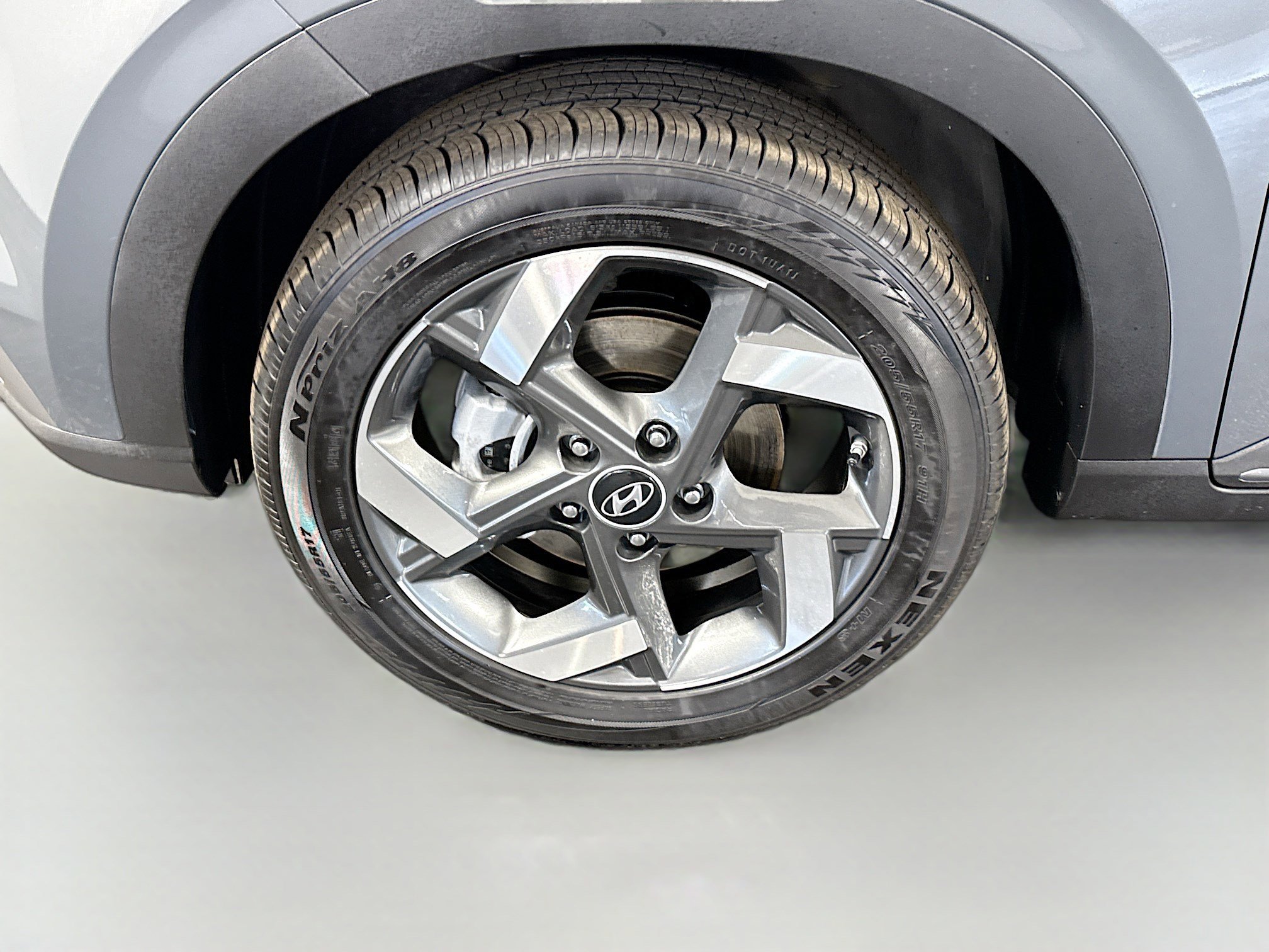 Used 2026 Hyundai Venue SEL FWD image 38