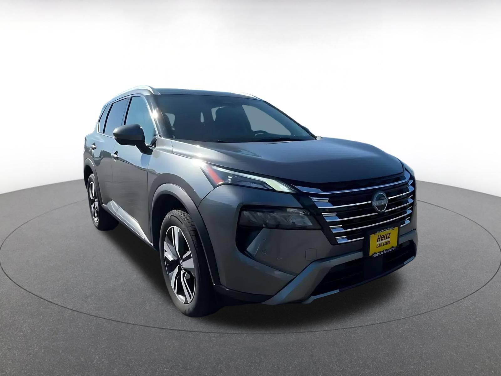 Used 2026 Nissan Rogue SL AWD/4WD image 3