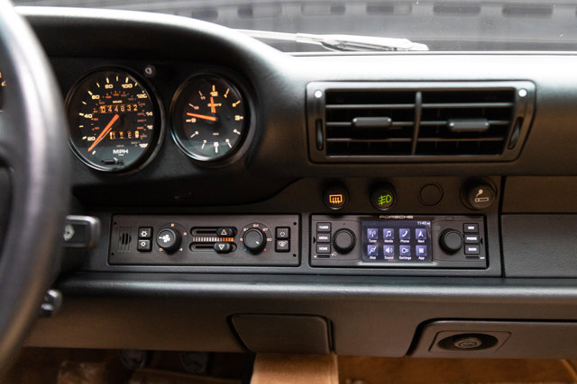 Used 1994 Porsche 911 Carrera 4 image 8