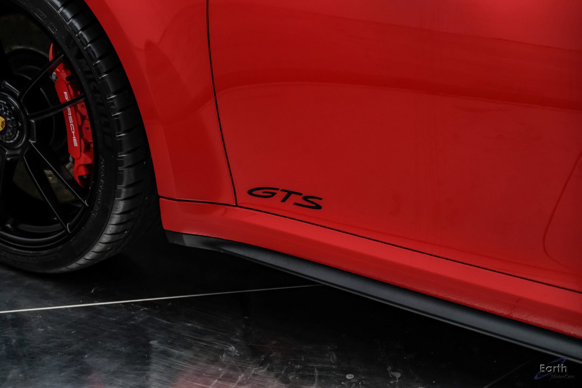 Used 2024 Porsche 911 Carrera GTS w/ Premium Package RWD image 31