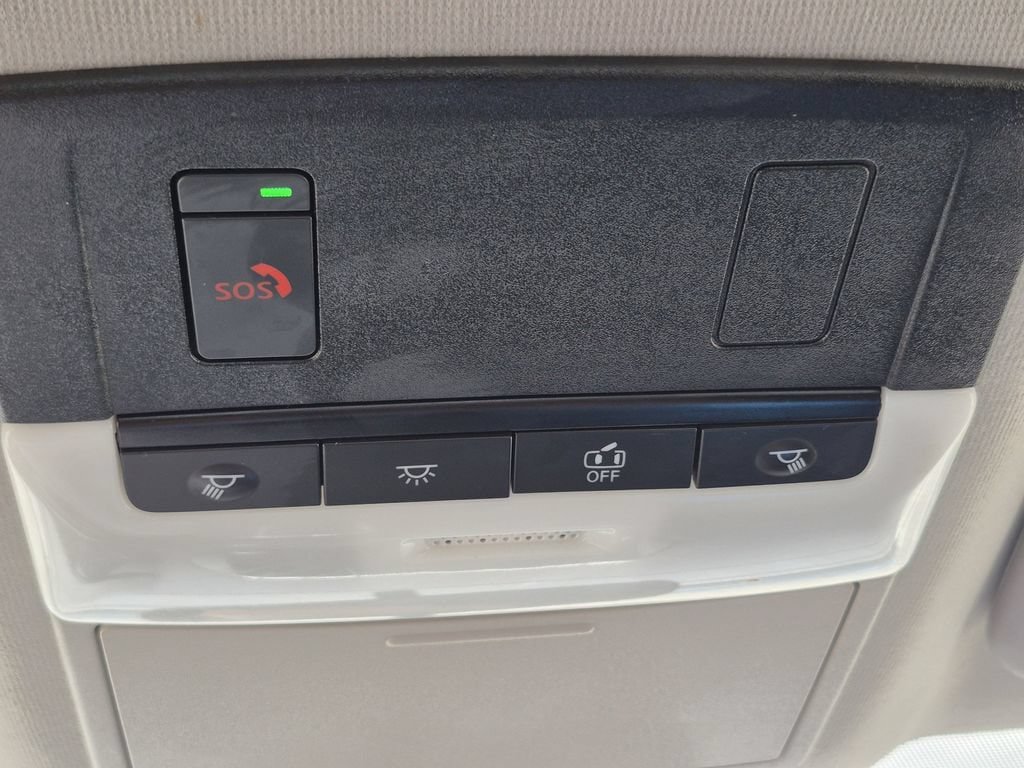 Used 2025 Nissan Sentra SV FWD image 19