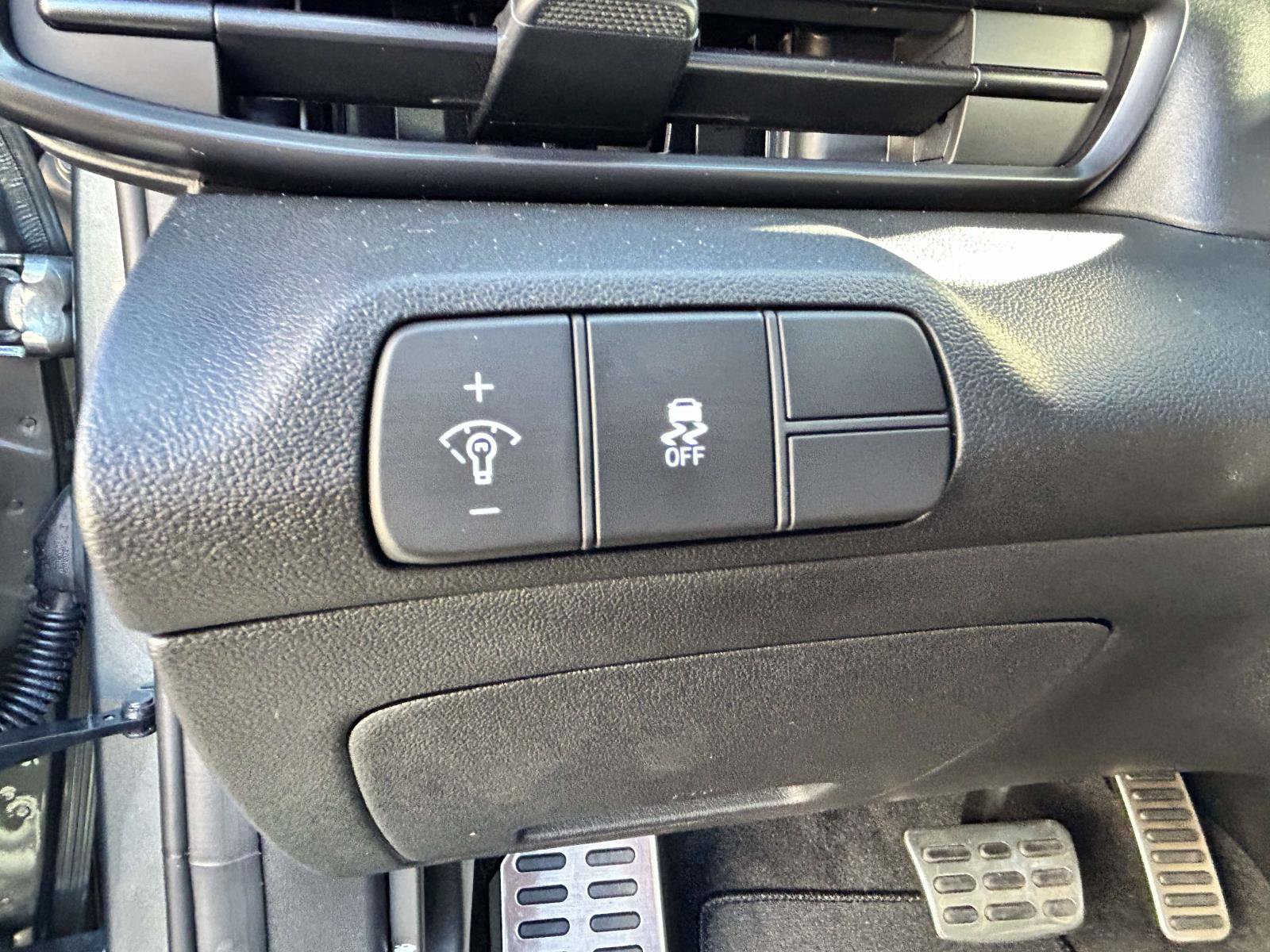 Certified 2026 Hyundai Elantra Sport FWD image 20