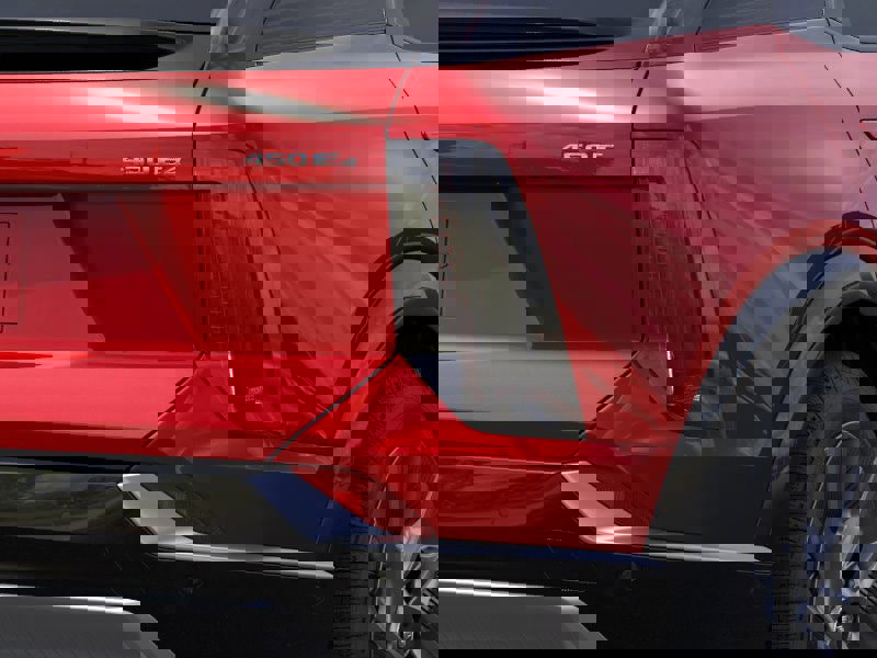 New 2025 Cadillac Optiq Luxury 1 image 35