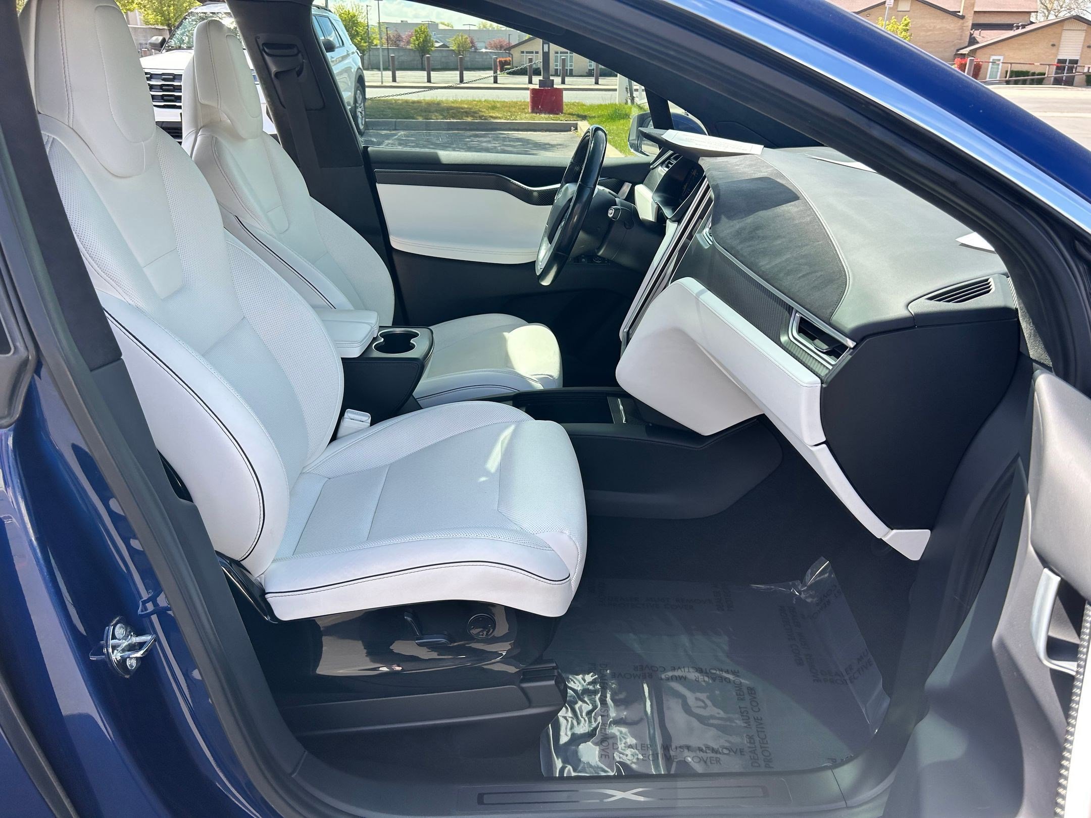 Used 2017 Tesla Model X 75D image 29