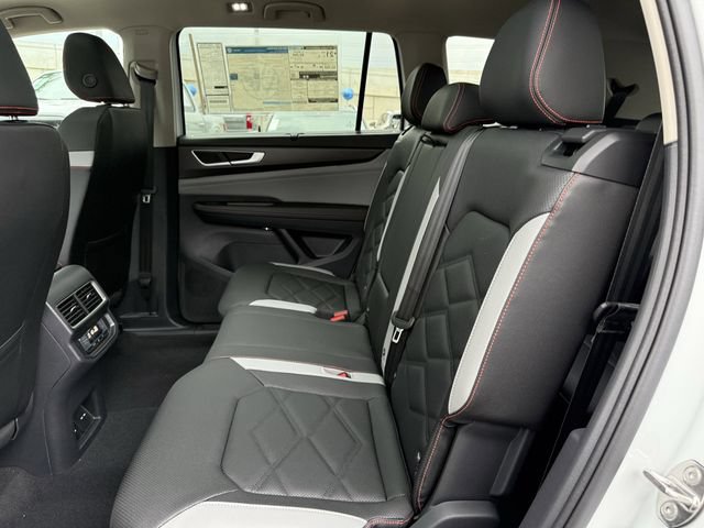 New 2026 Volkswagen Atlas Peak Edition AWD/4WD image 19