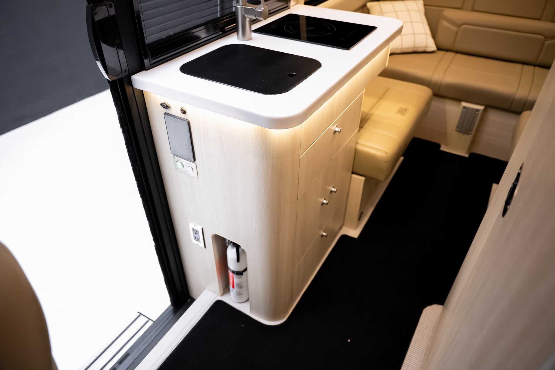 Used 2022 Mercedes-Benz Sprinter 144 Cargo image 72